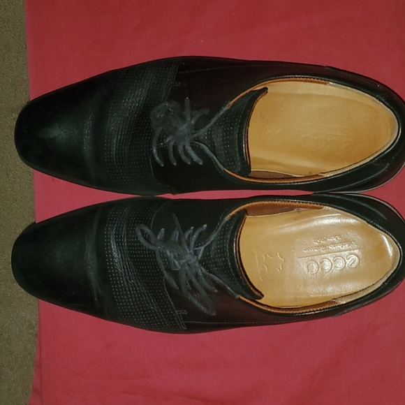 Ecco Dress Shoes - Picture 5 of 7